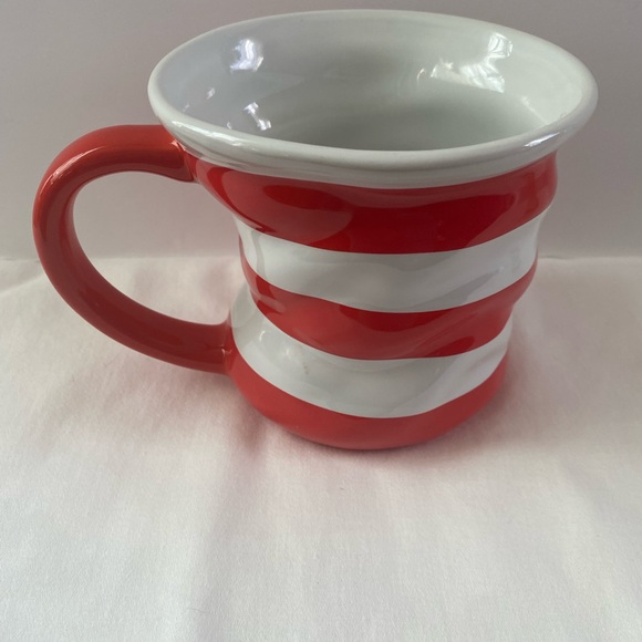 Dr. Seuss Cat in the Hat Striped Coffee Mug - Universal Studios - 16oz - Picture 4 of 6